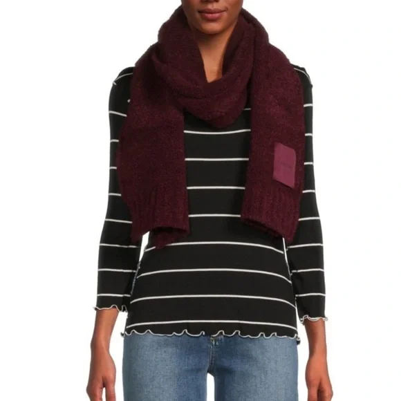 4/$25** New Ladies Calvin Klein Burgundy Heavy Knit Scarf - Picture 1 of 6